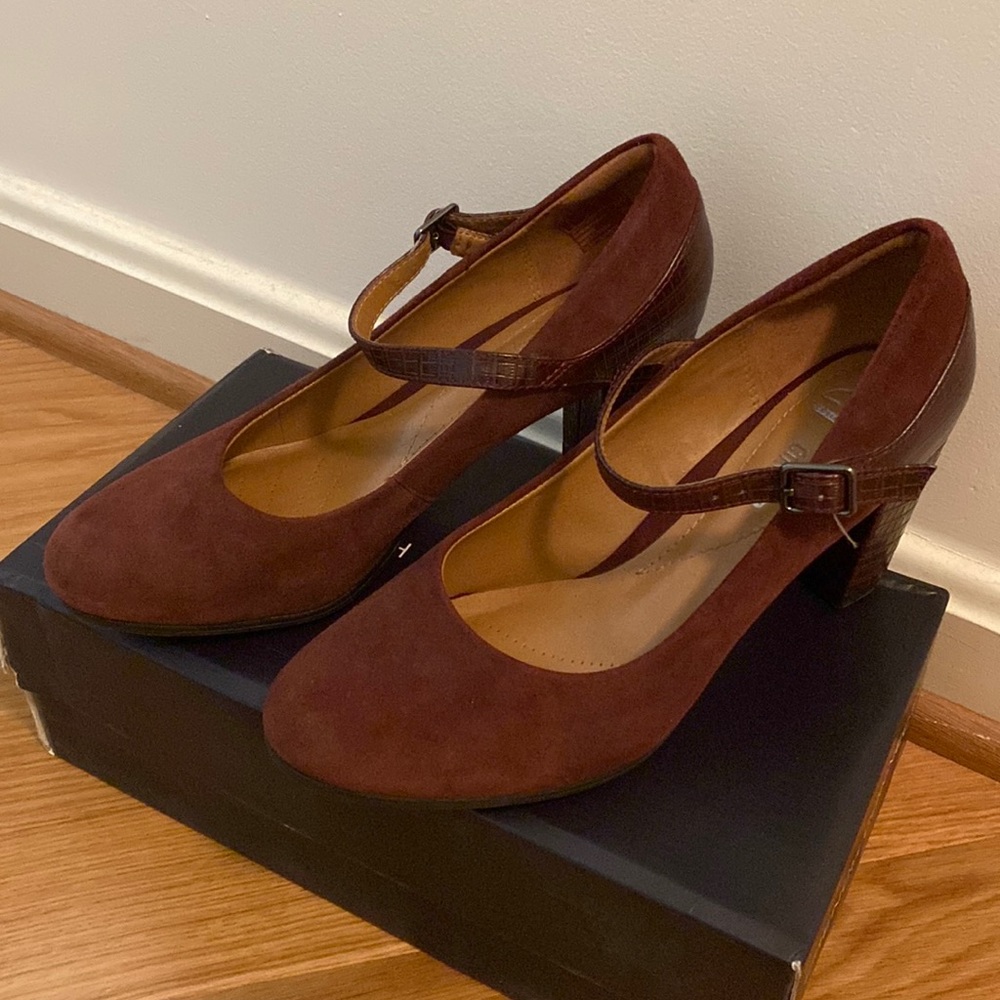 Clarks Collection Mary Jane Chunky Heels